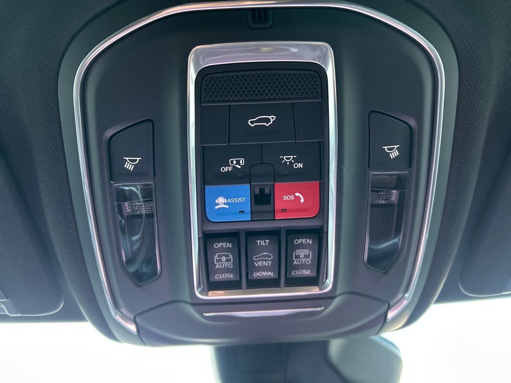New 2025 Jeep Grand Cherokee L Limited w/ Trailer Tow Package AWD/4WD image 41