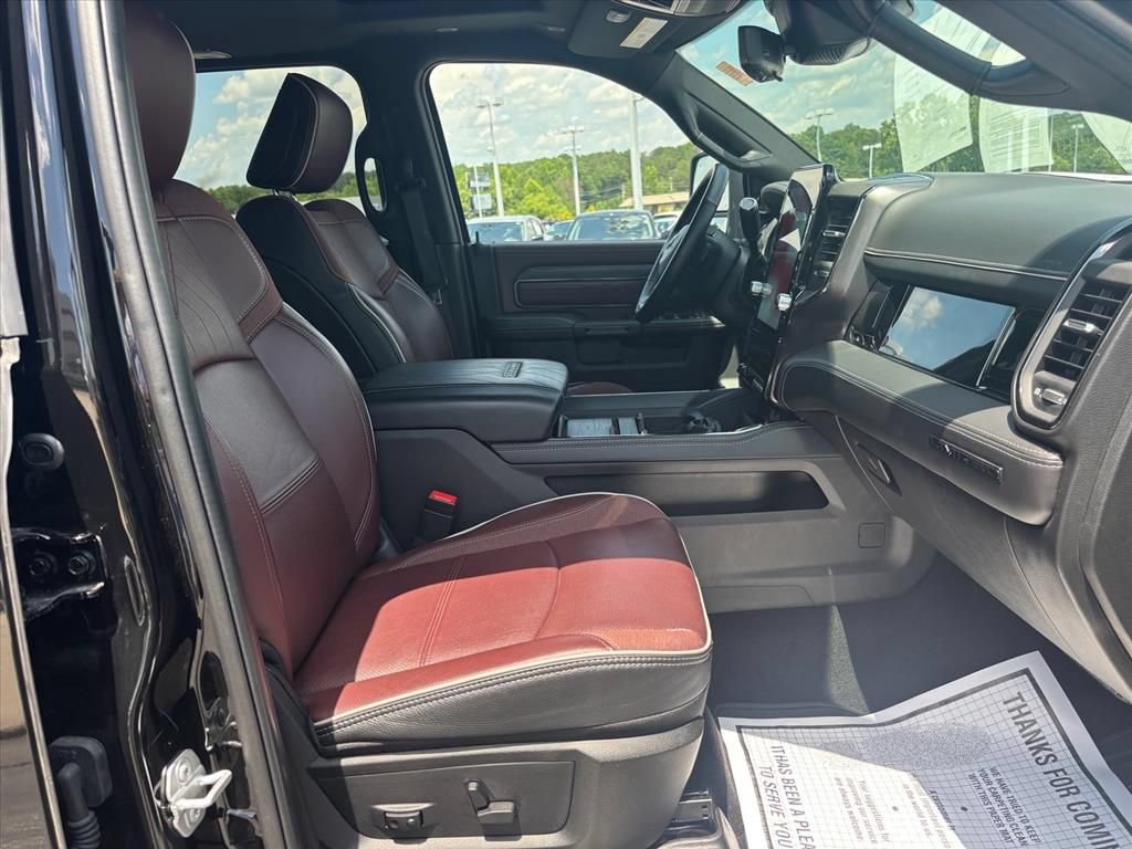 Used 2025 RAM 3500 Limited AWD/4WD image 16