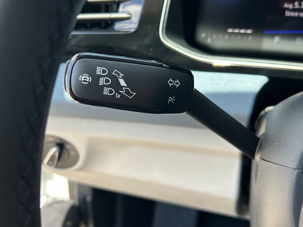 New 2026 Volkswagen Jetta SE FWD image 22