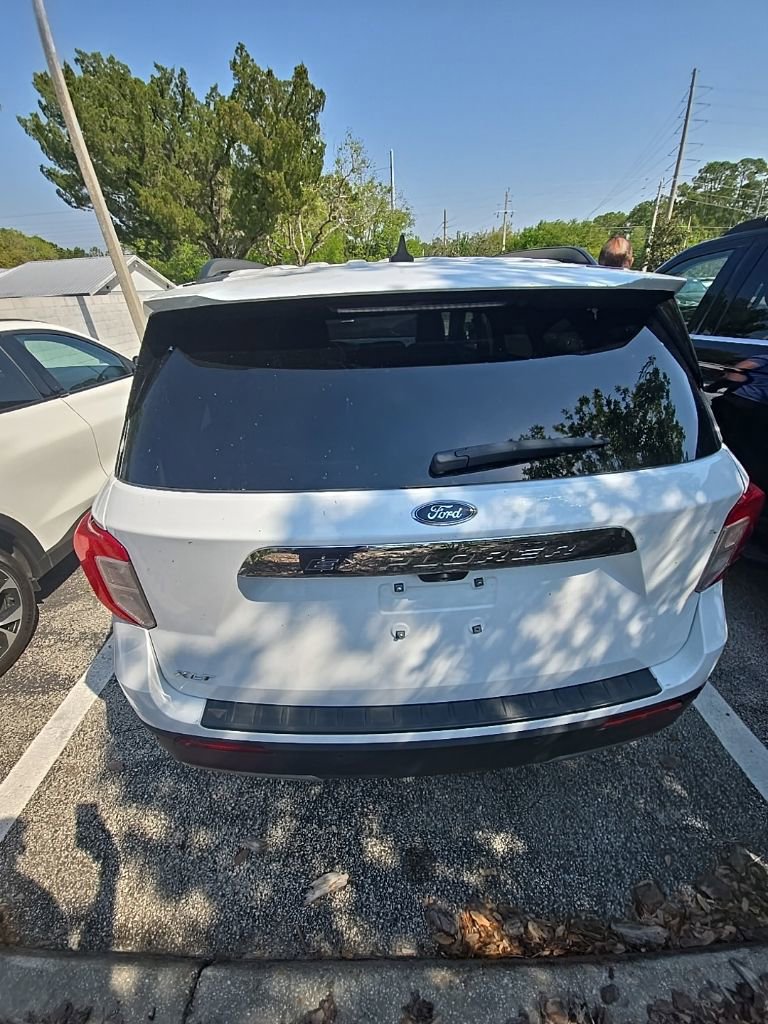 Certified 2023 Ford Explorer XLT w/ Equipment Group 202A image 5