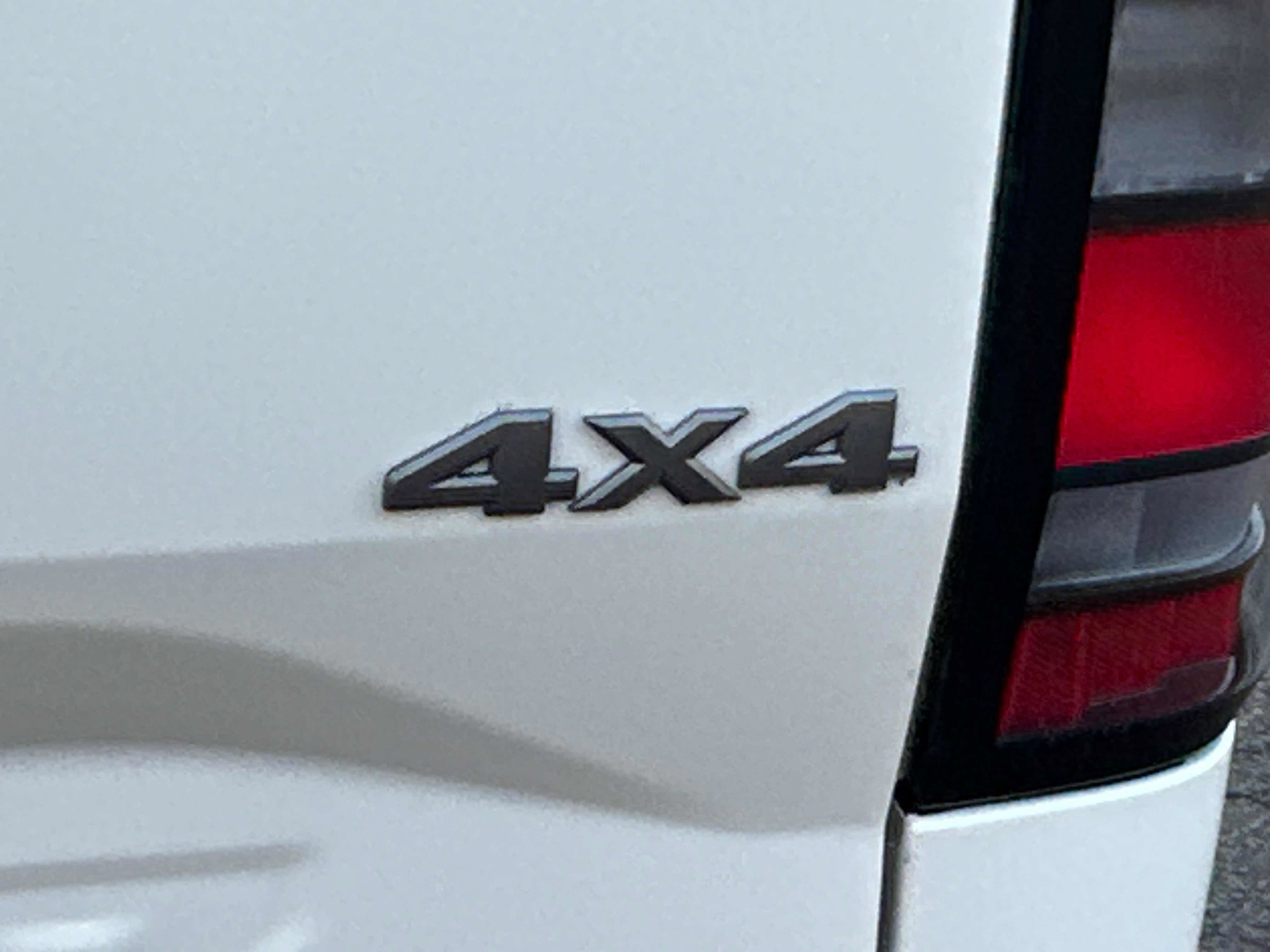 New 2026 Nissan Frontier SV w/ All-Weather Content Package image 13