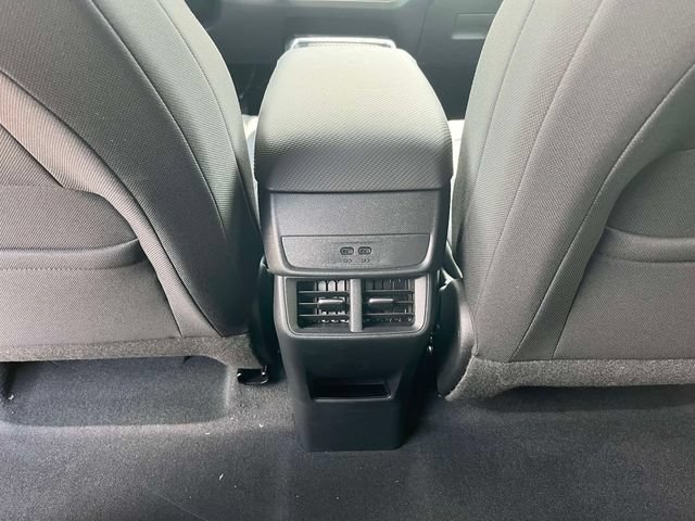 New 2027 Chevrolet Equinox LT w/ LPO, Floor Liner Package FWD image 17