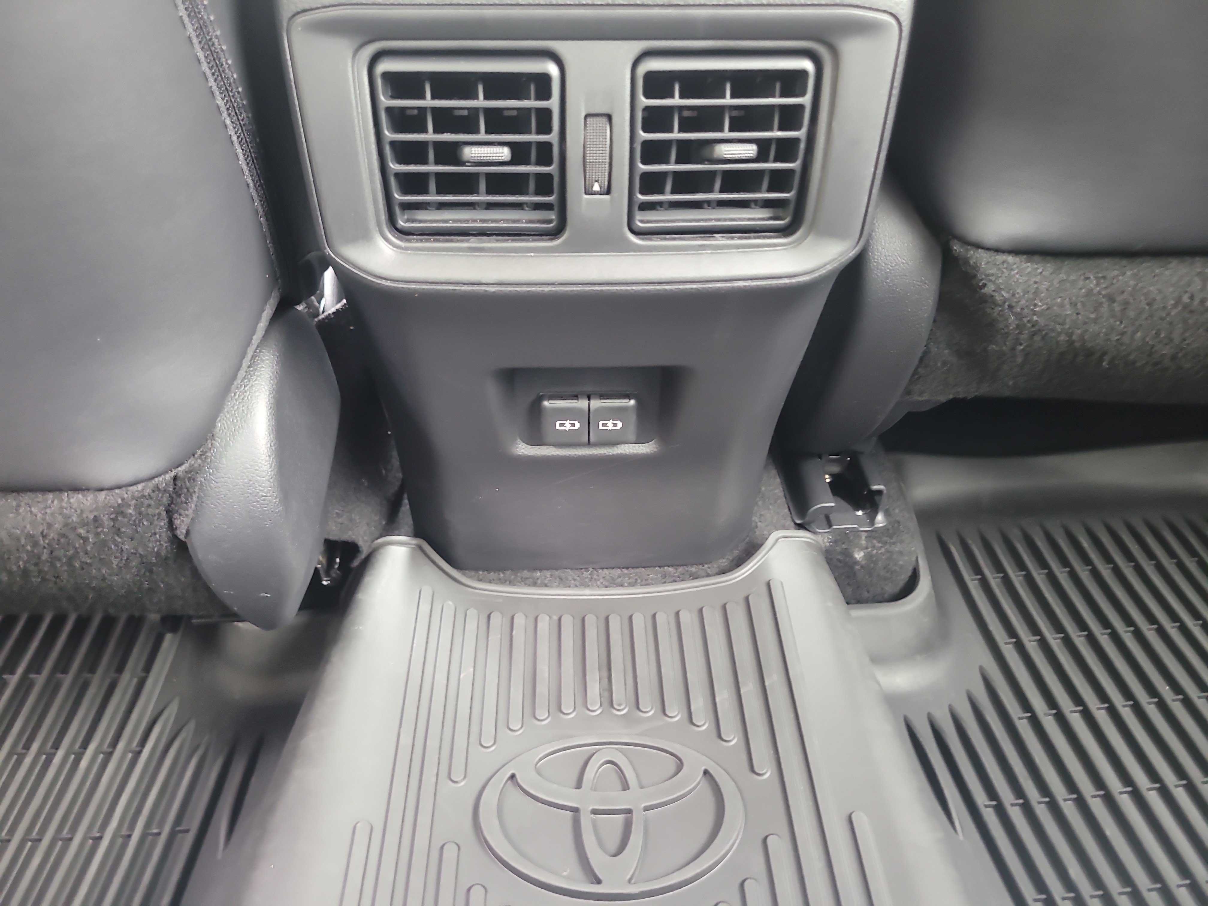 Certified 2022 Toyota RAV4 Adventure AWD/4WD image 16