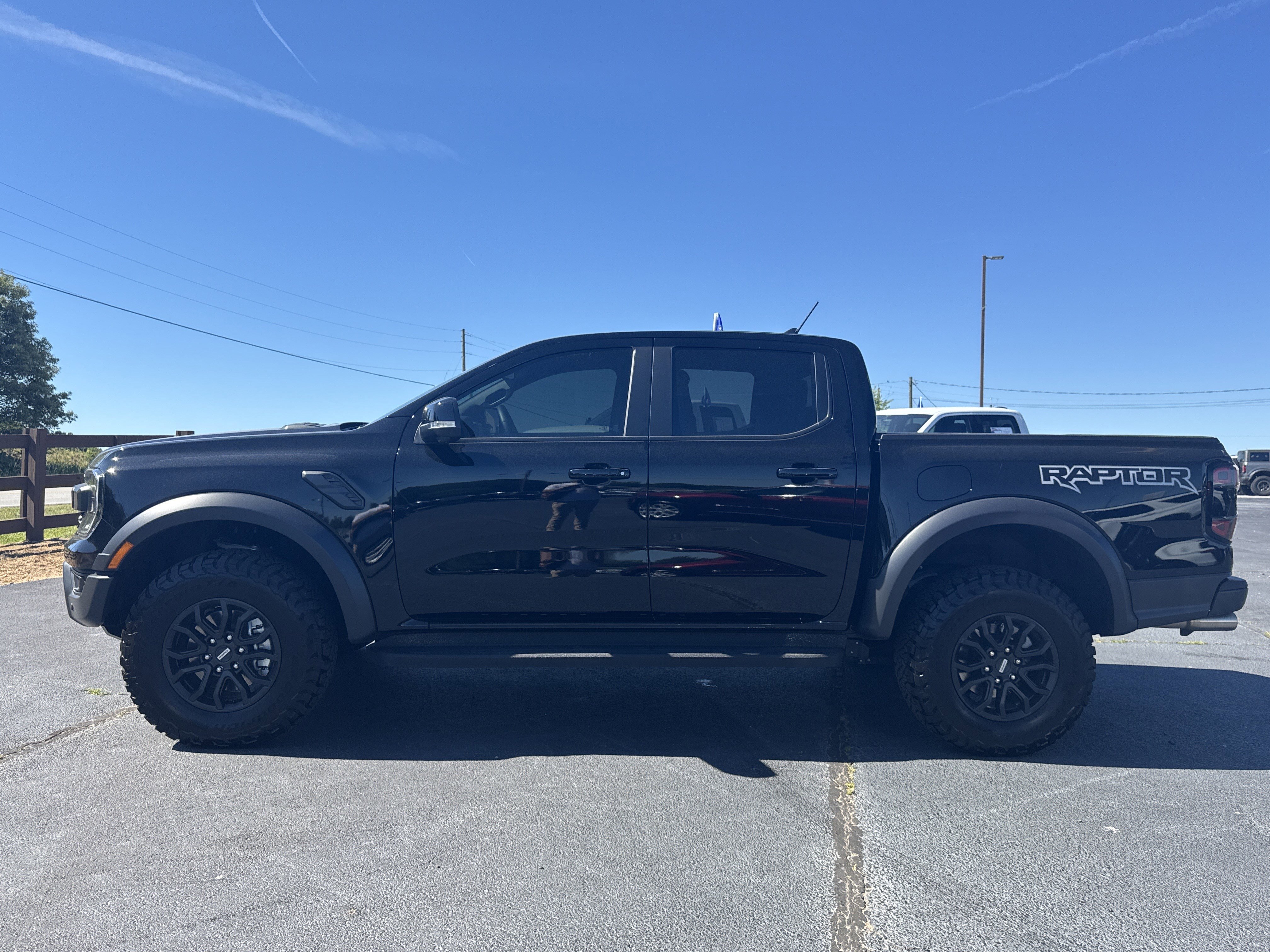 Certified 2025 Ford Ranger Raptor AWD/4WD image 8