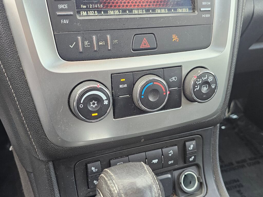 Used 2016 GMC Acadia SLE image 36