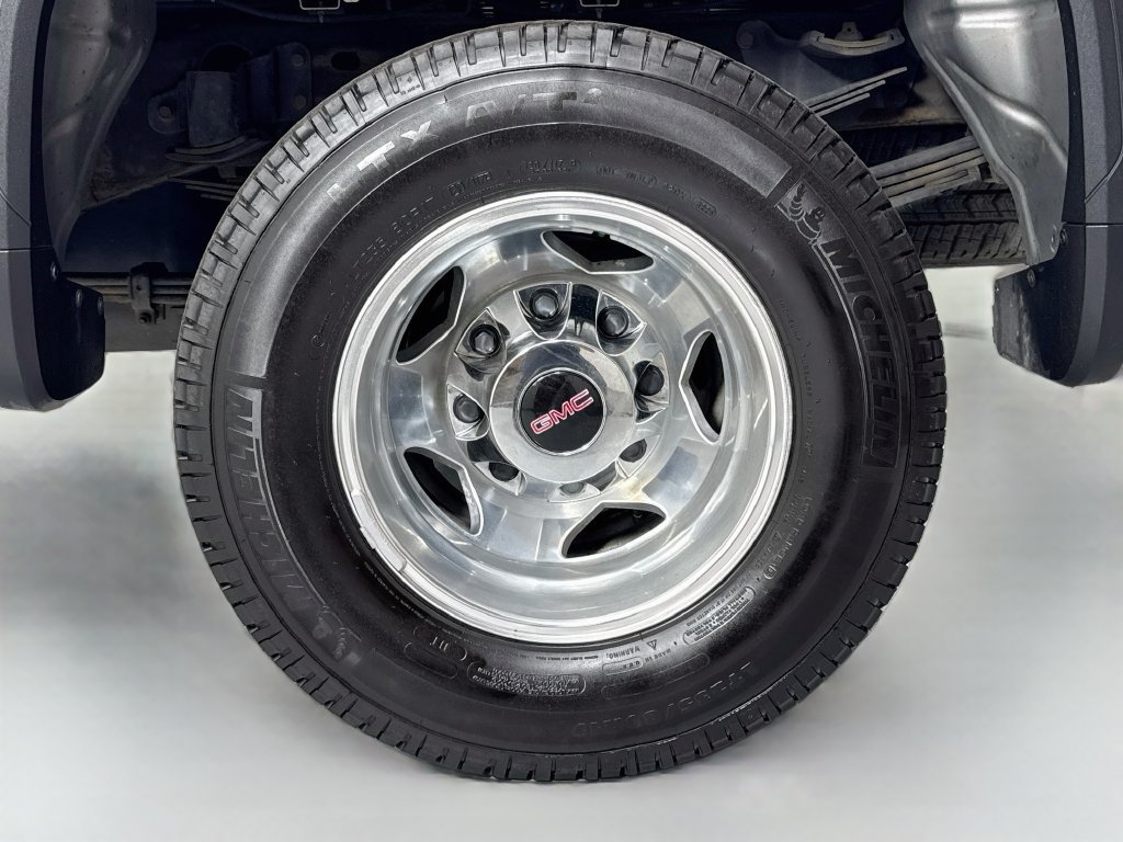 Used 2020 GMC Sierra 3500 Denali w/ Denali Ultimate Package AWD/4WD image 13