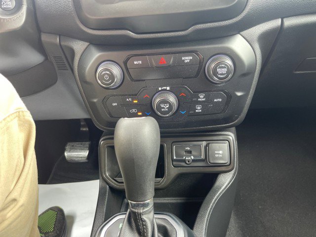 Used 2020 Jeep Renegade Altitude image 15