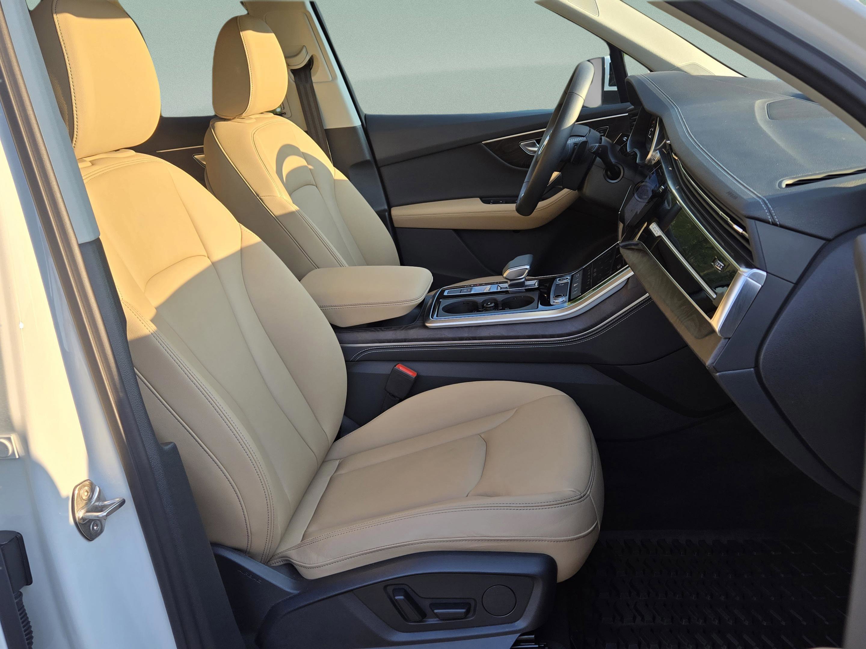 Used 2025 Audi Q7 2.0T Premium Plus w/ Premium Plus Package image 25