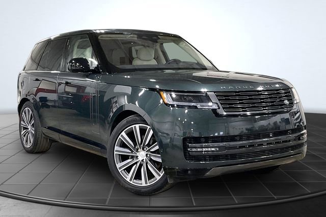 Used 2023 Land Rover Range Rover SE image 12