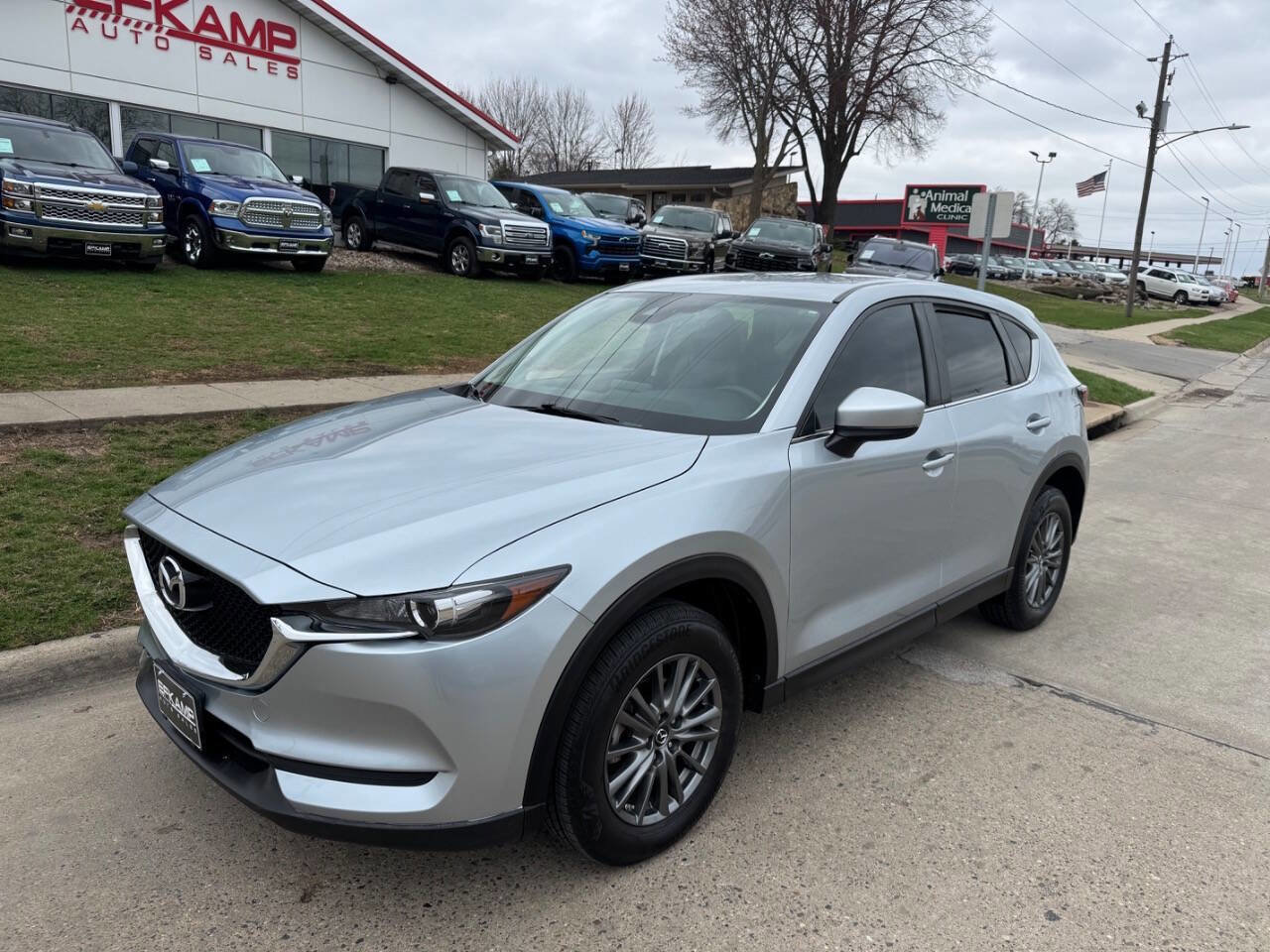 Used 2017 MAZDA CX-5 Touring AWD/4WD image 1