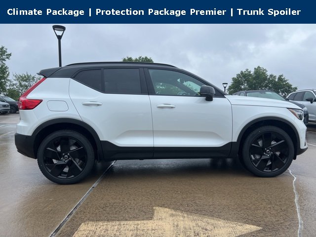 New 2026 Volvo XC40 B5 Ultra w/ Protection Package Premier image 9
