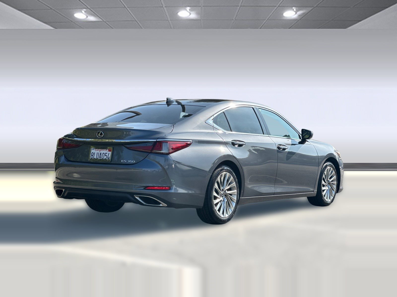 Used 2019 Lexus ES 350 Ultra Luxury w/ Accessory Package 2 image 8