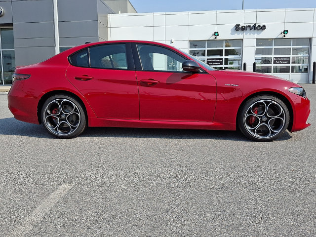 New 2026 Alfa Romeo Giulia AWD image 10