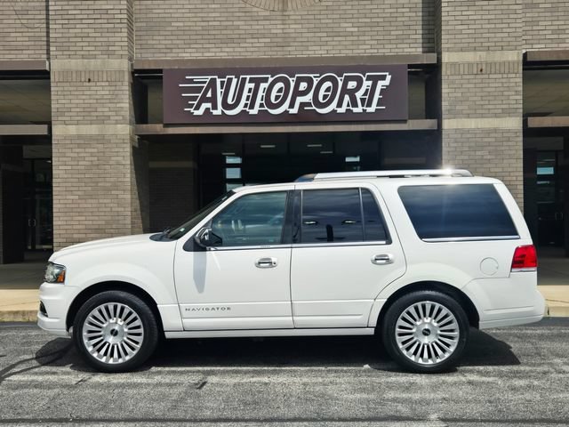 Used 2015 Lincoln Navigator 4WD image 5