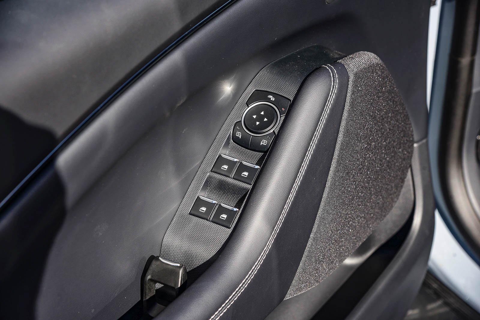 New 2026 Ford Mustang Mach-E Select RWD image 22