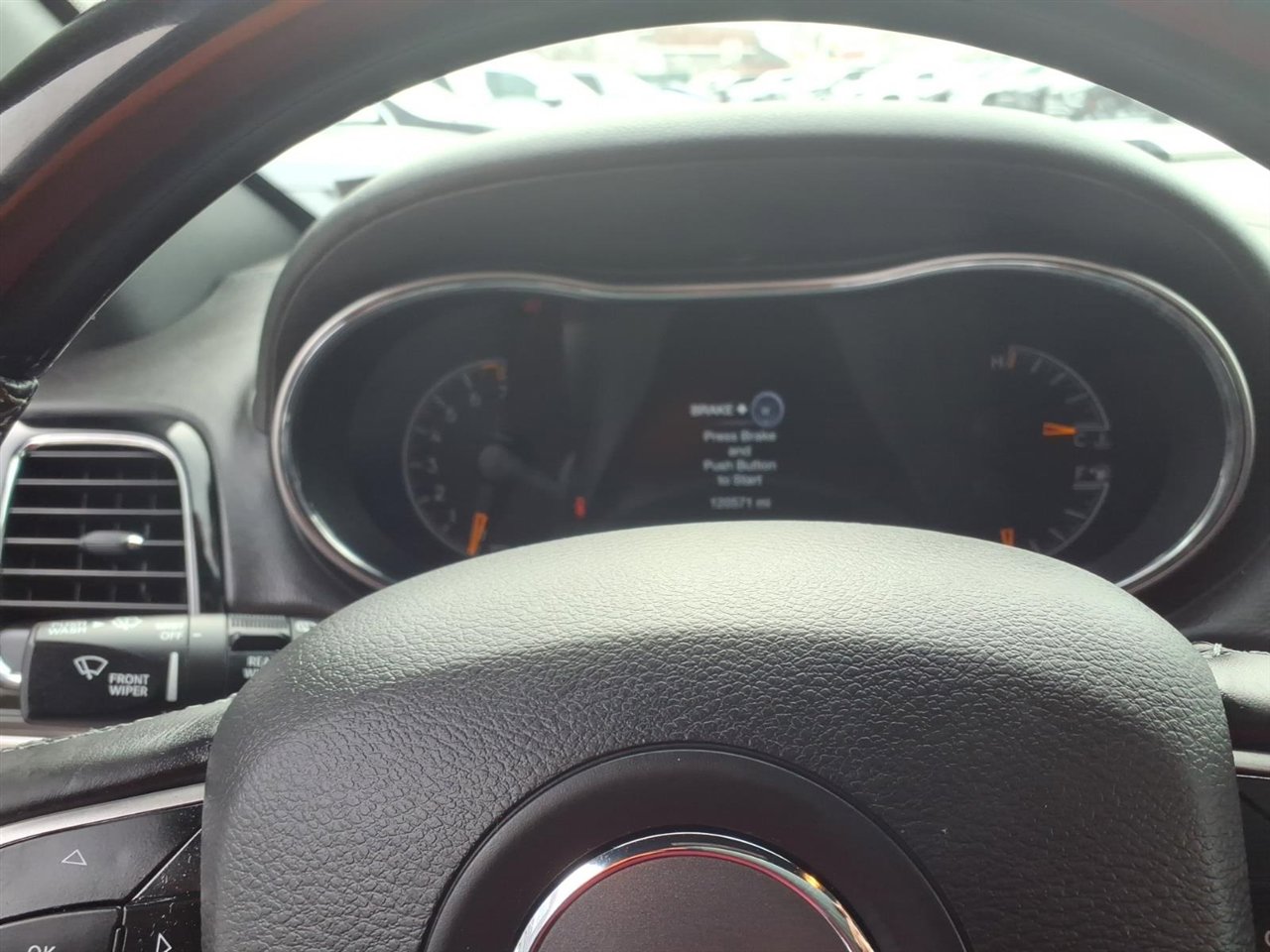 Used 2019 Jeep Grand Cherokee Overland image 15