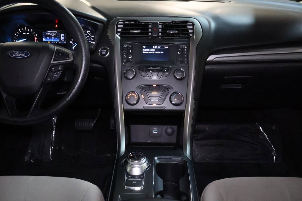 Used 2020 Ford Fusion S FWD image 15