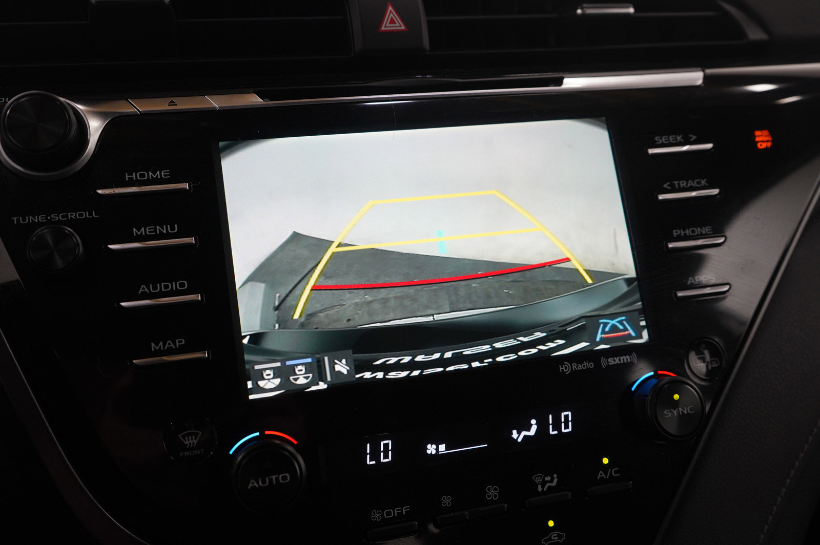 Used 2020 Toyota Camry XSE image 26