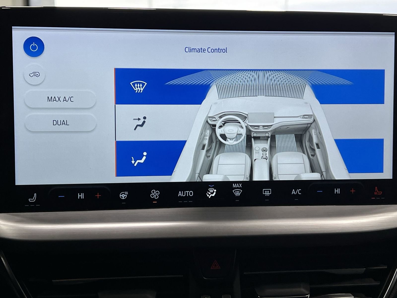 Used 2024 Ford Escape Platinum image 19