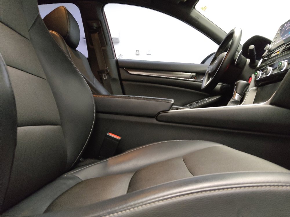 Used 2018 Honda Accord Sport image 21