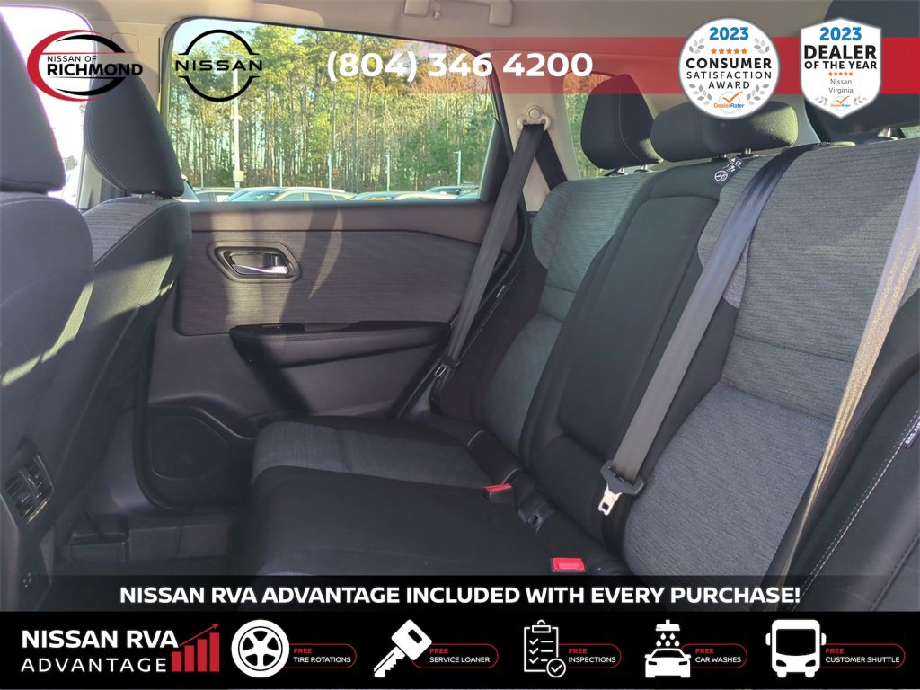 Used 2023 Nissan Rogue SV image 15