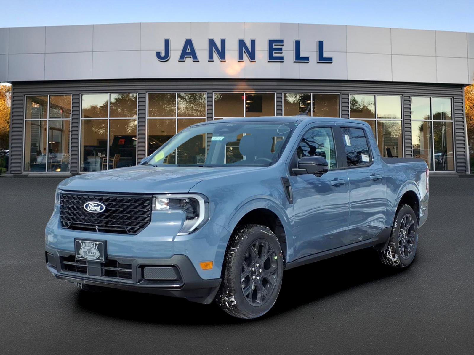 New 2026 Ford Maverick Lariat w/ Black Appearance Package image 1