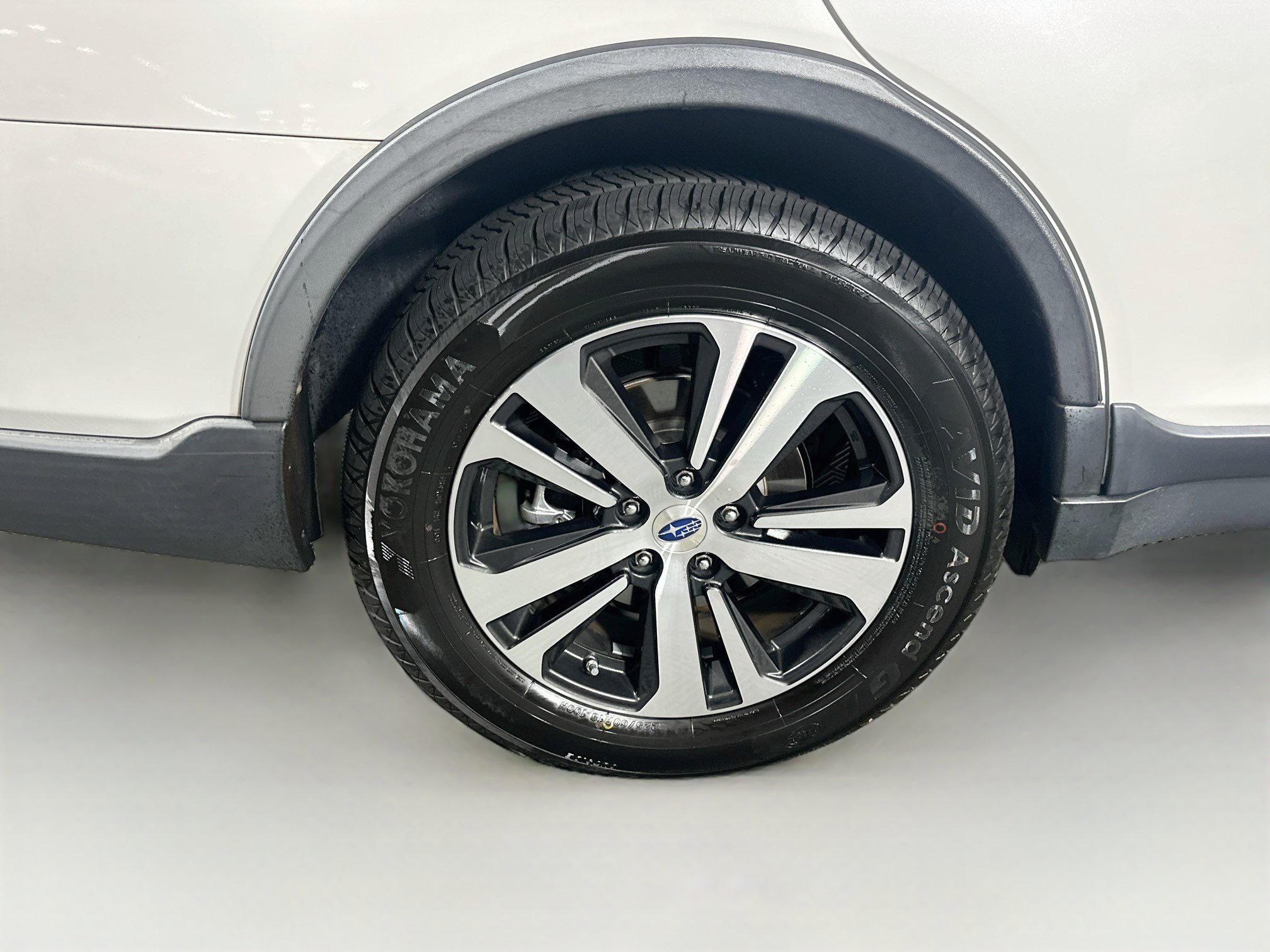 Used 2019 Subaru Outback 2.5i Limited AWD/4WD image 11