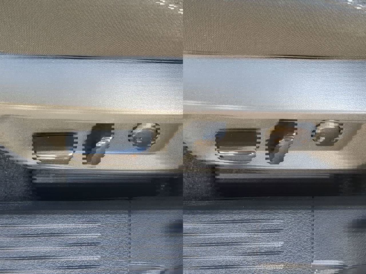 Used 2023 Nissan Rogue SV image 20