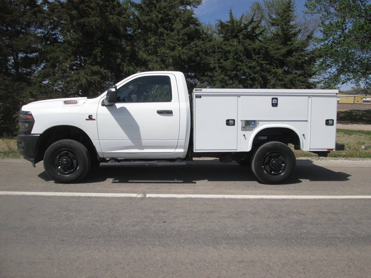 Used 2025 RAM 2500 Tradesman AWD/4WD image 16