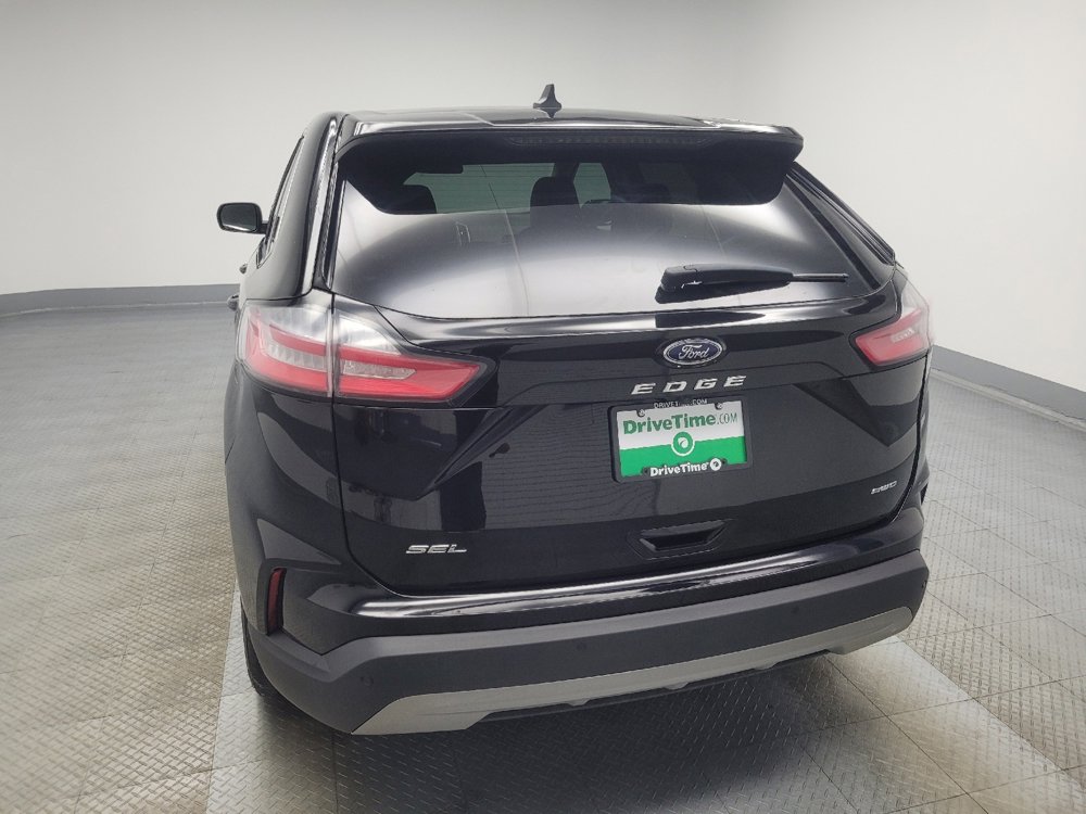 Used 2024 Ford Edge SEL image 6