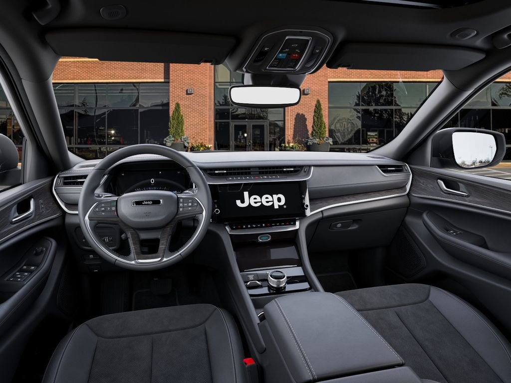 New 2026 Jeep Grand Cherokee Altitude image 14