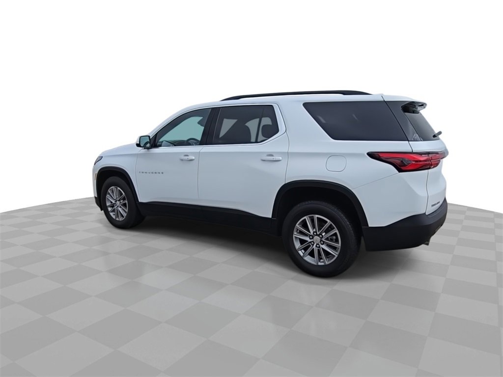Used 2023 Chevrolet Traverse LT image 6