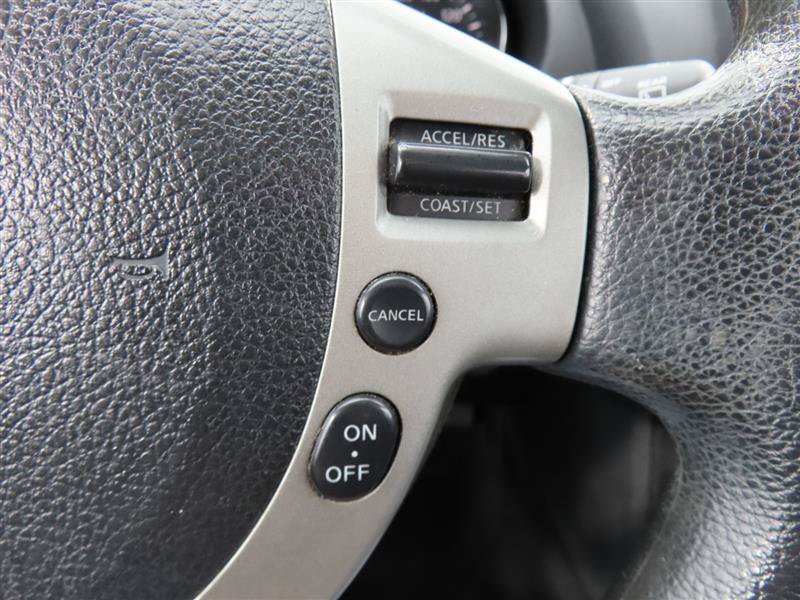 Used 2013 Nissan Rogue S FWD image 16