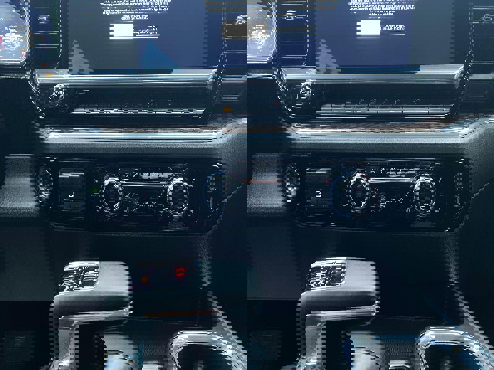 Used 2024 GMC Sierra 1500 Elevation image 3