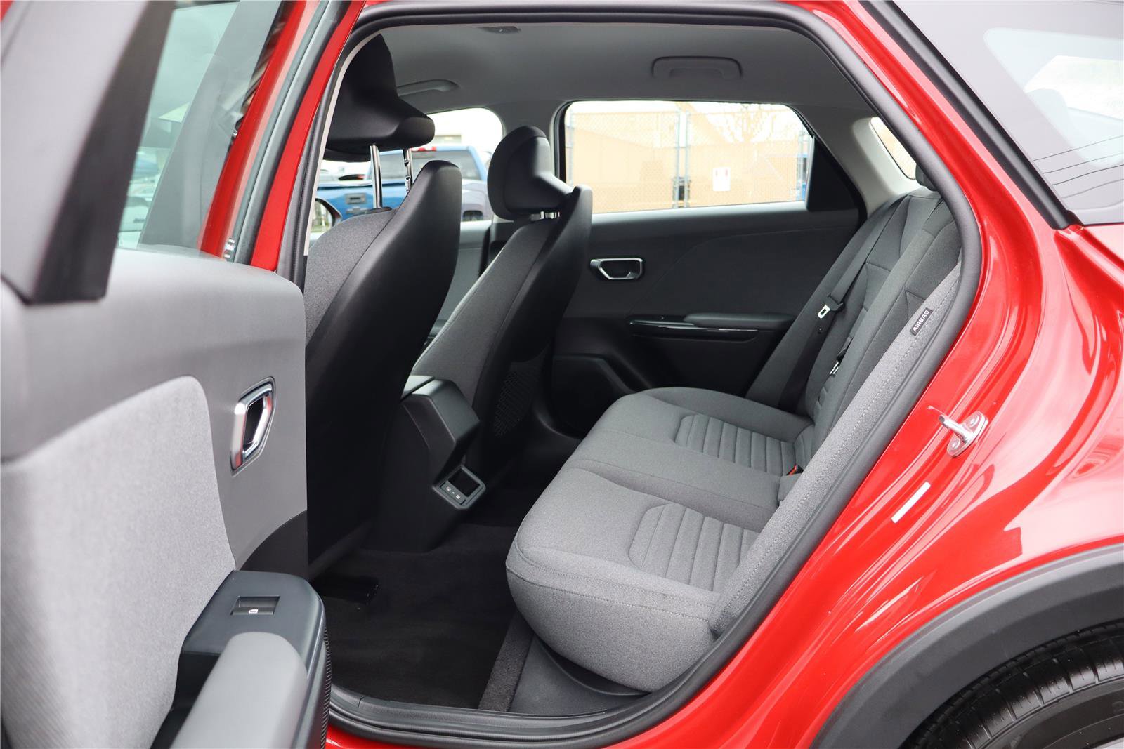 Certified 2025 Kia K4 EX image 24