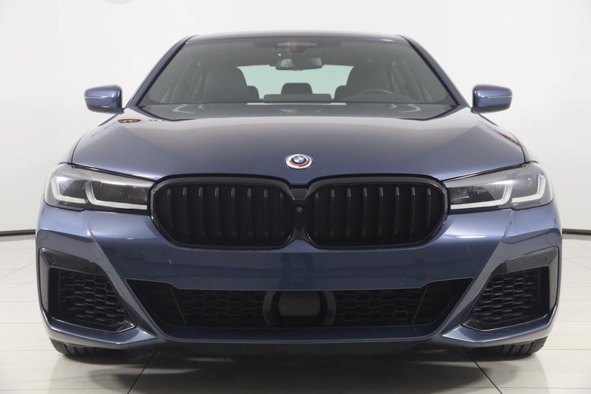 Used 2023 BMW M550i xDrive w/ Executive Package AWD/4WD image 64