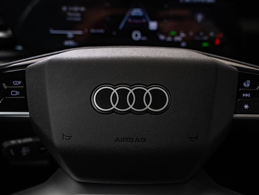 Certified 2025 Audi Q5 Premium Plus w/ Premium Plus AWD/4WD image 29
