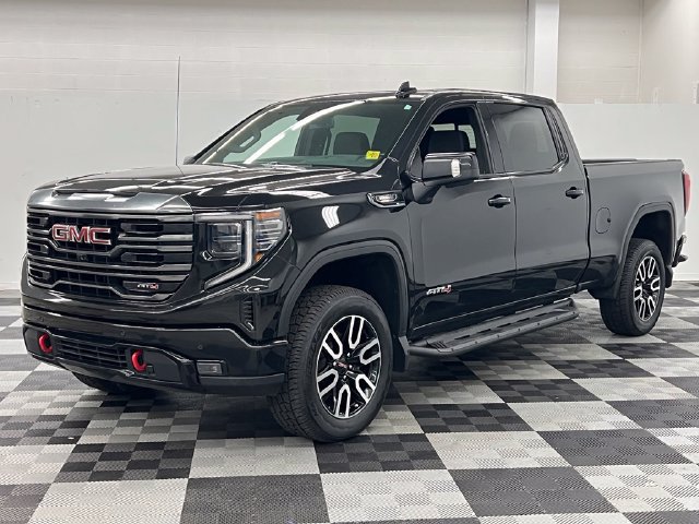 Used 2023 GMC Sierra 1500 AT4 w/ AT4 Preferred Package AWD/4WD image 3
