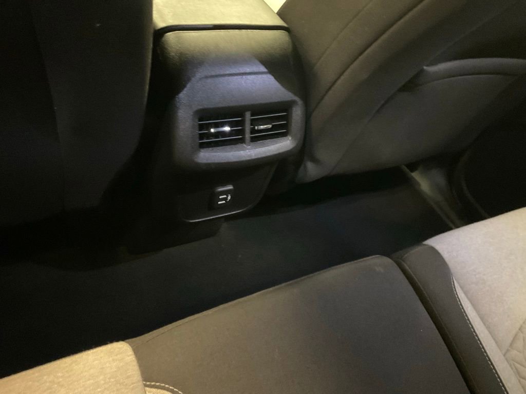 Used 2022 Chevrolet Equinox LT image 19