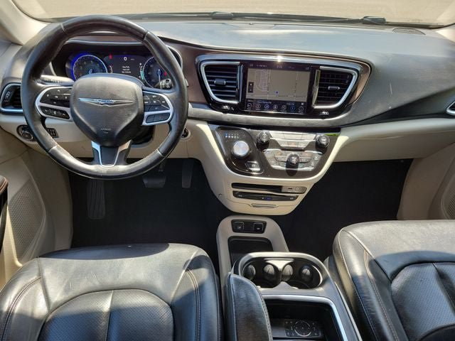 Used 2018 Chrysler Pacifica Touring-L Plus FWD image 20