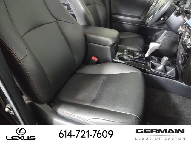 Used 2021 Toyota 4Runner TRD Off-Road Premium w/ Moonroof Package AWD/4WD image 28