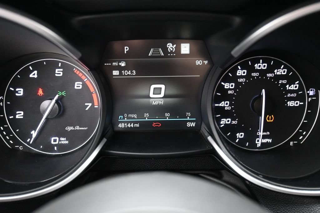 Used 2022 Alfa Romeo Stelvio Veloce AWD/4WD image 12