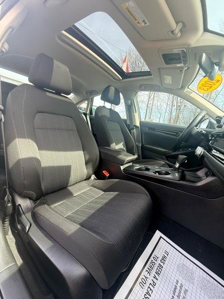Used 2023 Honda Civic EX image 10