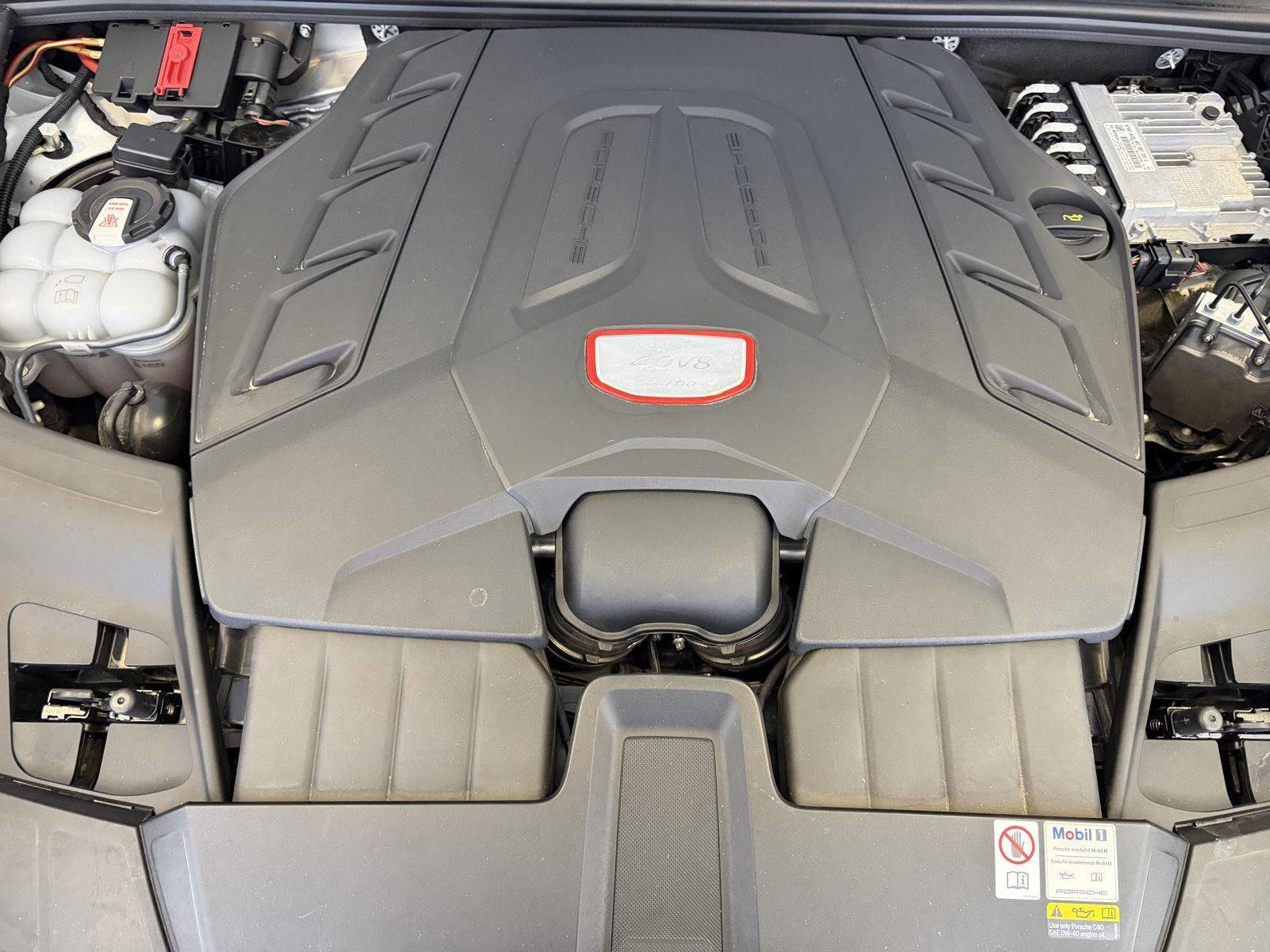 Certified 2023 Porsche Cayenne Turbo image 27