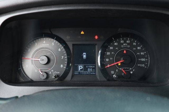 Used 2015 Toyota Sienna L FWD image 12