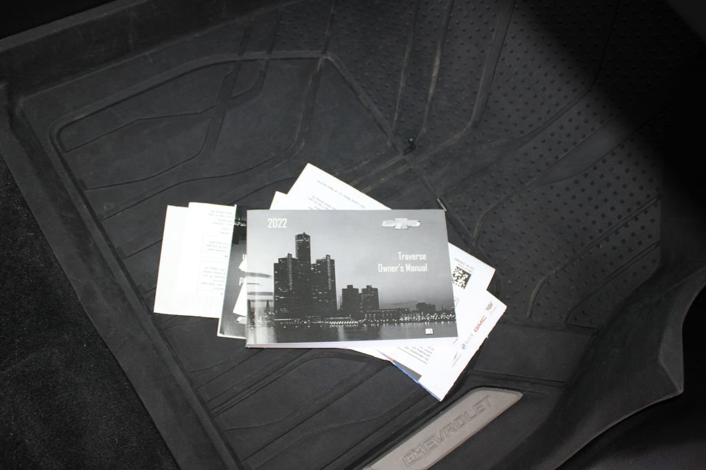 Used 2022 Chevrolet Traverse LT w/ LPO, Floor Liner Package image 45