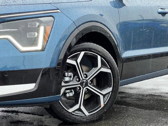 New 2026 Kia Niro SX Touring FWD image 2