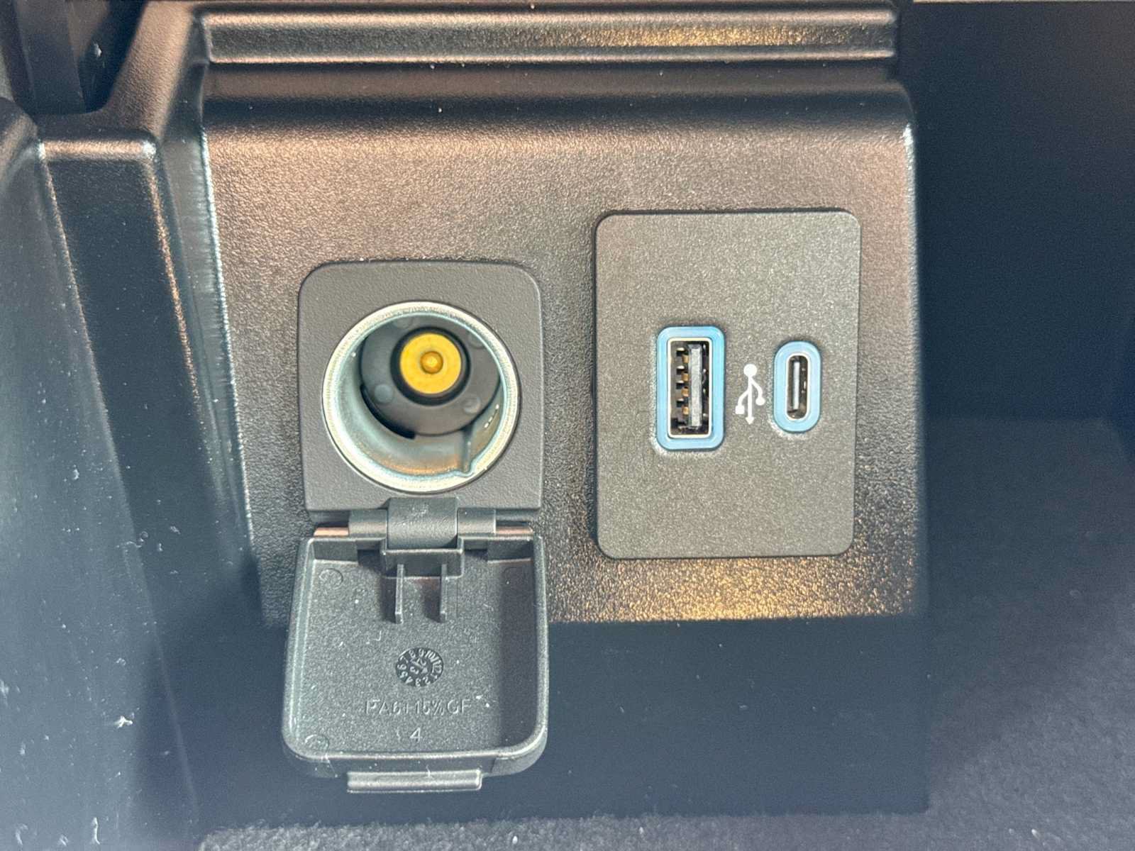 Certified 2023 Ford Explorer XLT AWD/4WD image 32