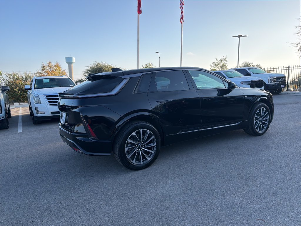 Certified 2024 Cadillac Lyriq Sport AWD/4WD image 9