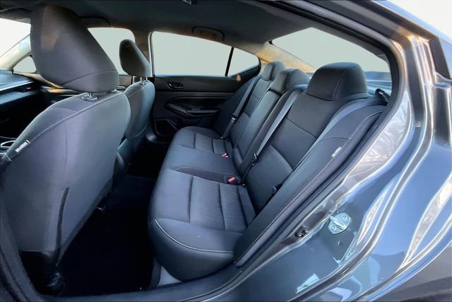 Used 2024 Nissan Altima 2.5 SV image 16